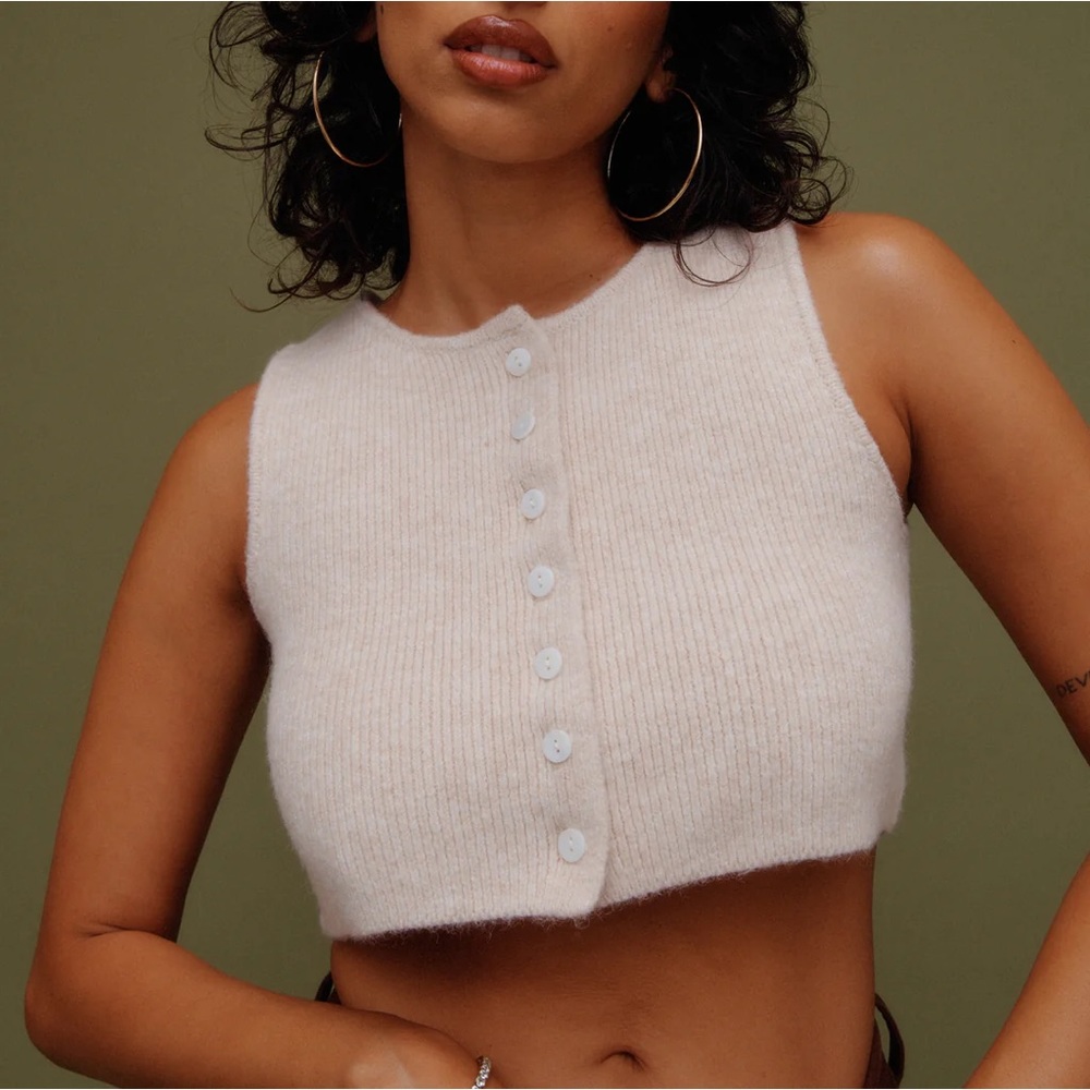 Staple & Hue Ira Top in Oatmeal Size Medium